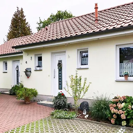 Gemuetliche Doppelhaushaelfte In Ferienhaus Lubmin