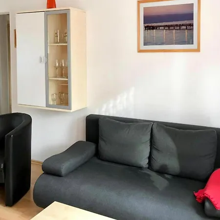 Doppelhaushaelfte, Feriehus *