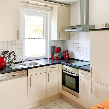 בית נופש Doppelhaushaelfte, לובמין