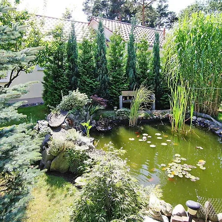 Gemuetliche Doppelhaushaelfte In 루브민