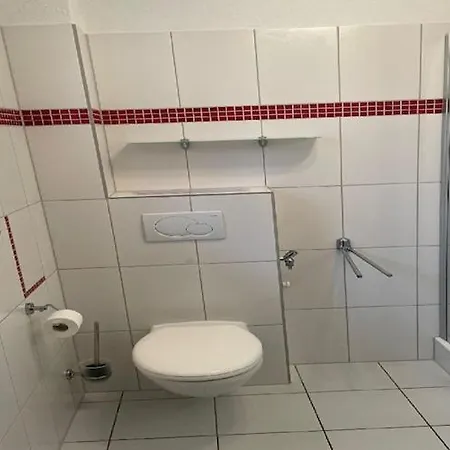 Дом отдыха Gemuetliche Doppelhaushaelfte In *