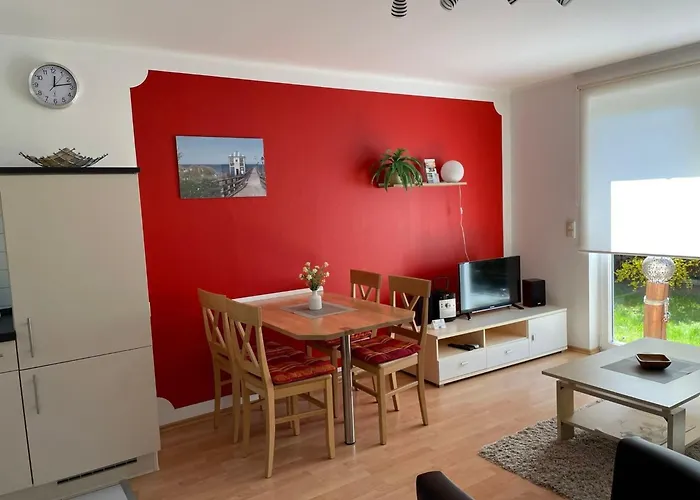 펜션 Gemuetliche Doppelhaushaelfte In 루브민