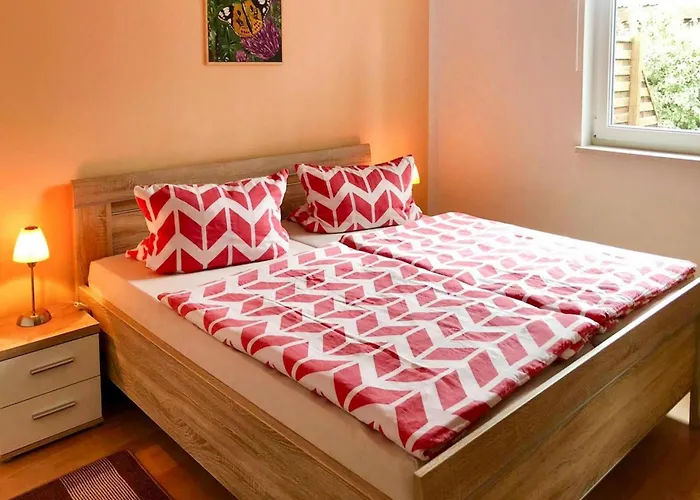 Gemuetliche Doppelhaushaelfte In 펜션